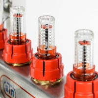 Коллекторная группа ВТП 7 выхода, нержавеющая сталь, с расходомерами tn, без термометров заглушка